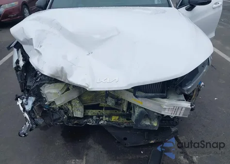 2023 Kia K5 Gt-Line z USA, uszkodzony, nr VIN 5XXG64J2XPG190676